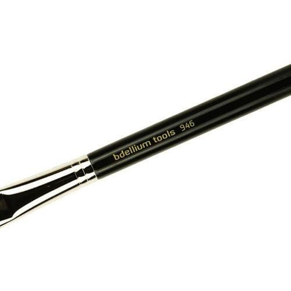 Maestro 946 Firm Foundation