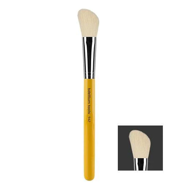 Studio 942 Slanted Contour