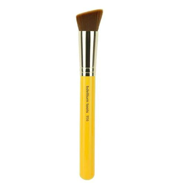 Studio 956 Slanted Precision Kabuki
