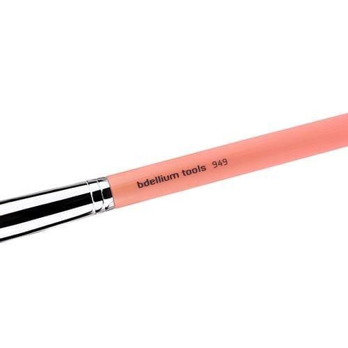 Pink Bambu 949 Pointed  Foundation