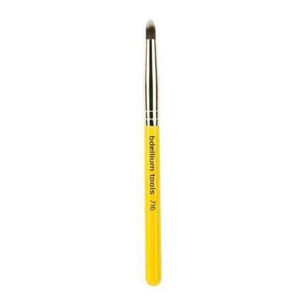 Travel 716 Smoky Eyeliner