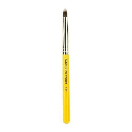 Travel 716 Smoky Eyeliner